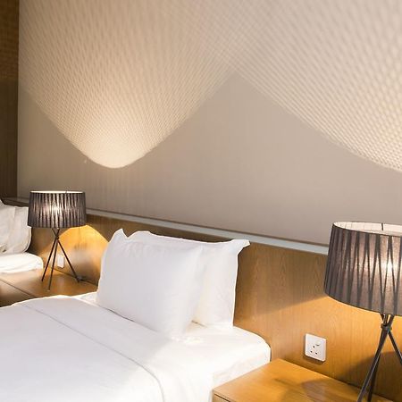 Silalima Hotel Kuantan Szoba fotó